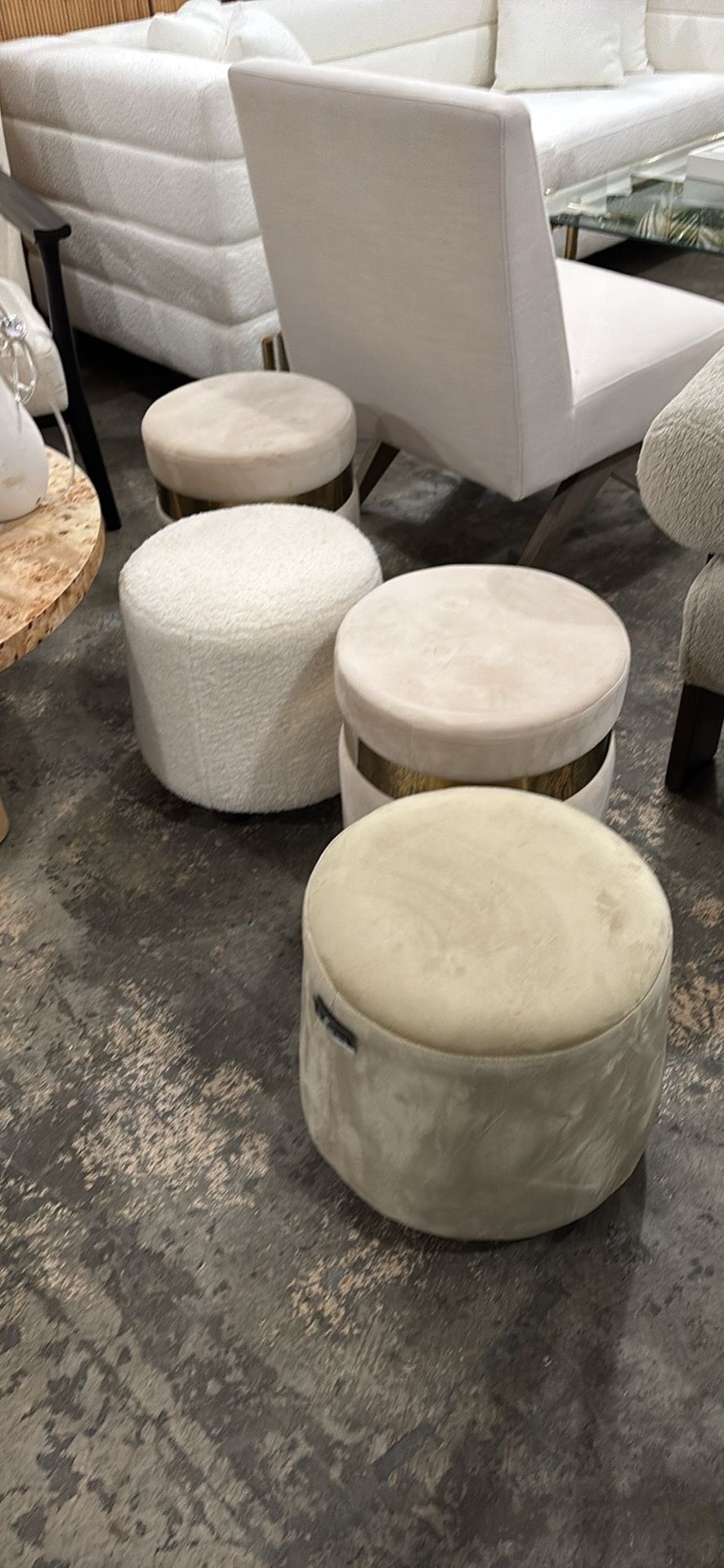 Stool New Velvet & Boucle -