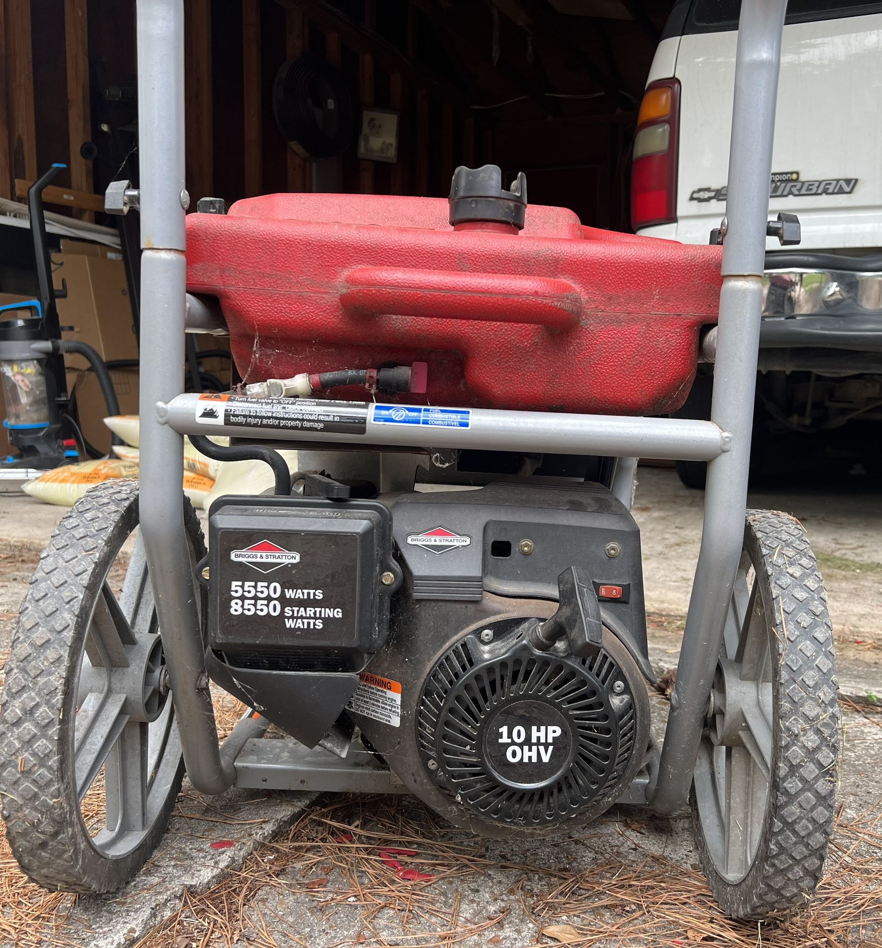 5550 watt with 8550 Starting wants Briggs & Stratton