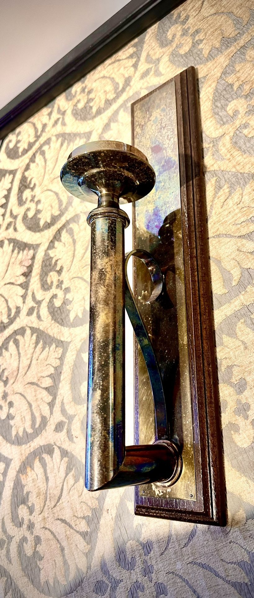 Beautiful elegant quality set 2 wall mounted candle holders H19xL4xD5.5 inch LbsSet 5.6