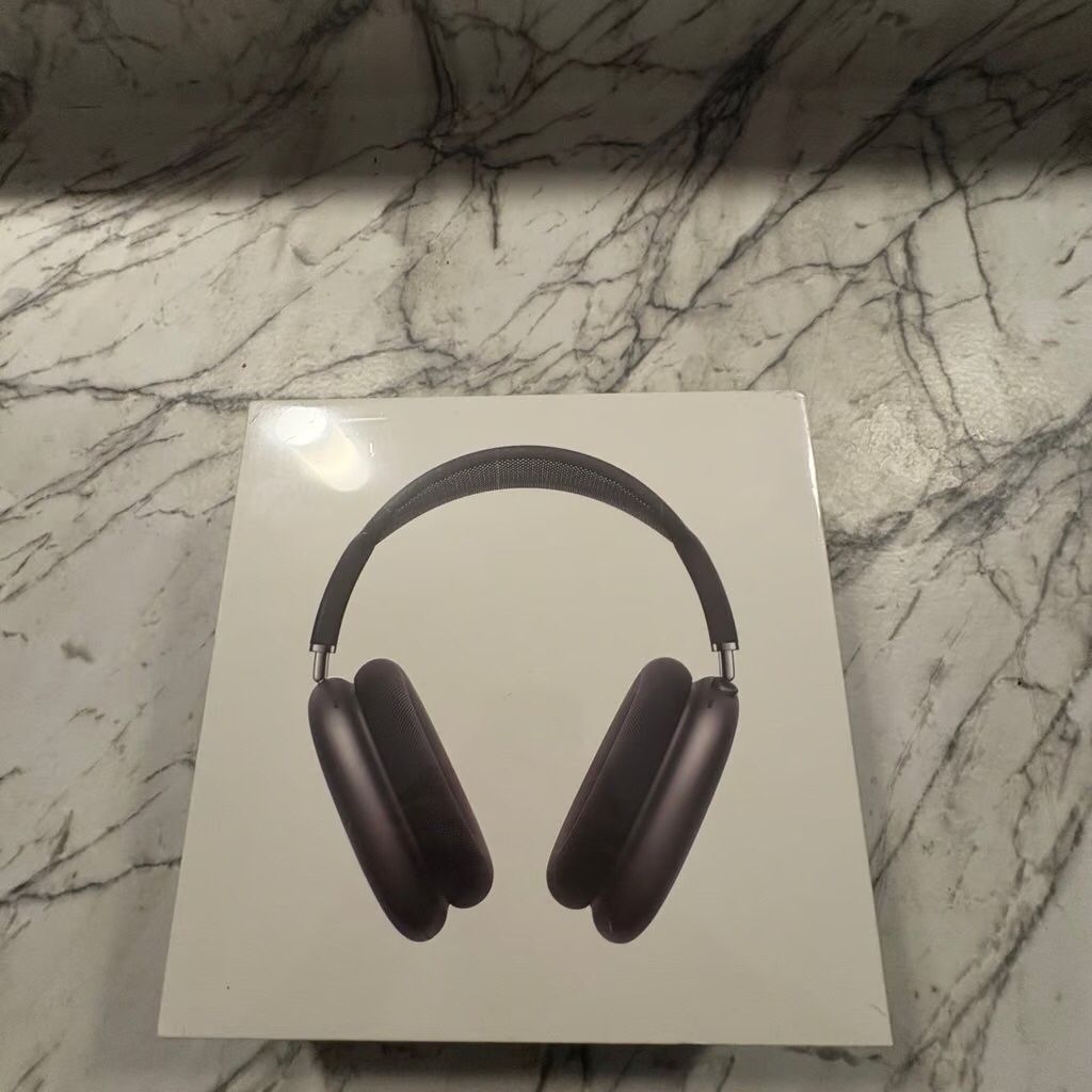 Brand New Apple AirPods Max - Black - Full Warranty Included