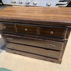 Dresser FREE
