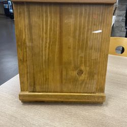 6-8 1/2x11 Wooden Frame Sign Holders