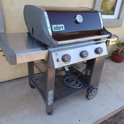 Natural Gas " Weber Grill  Like New "