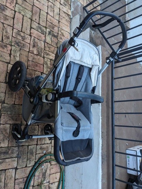 Bugaboo Cameleon In Grey Stroller