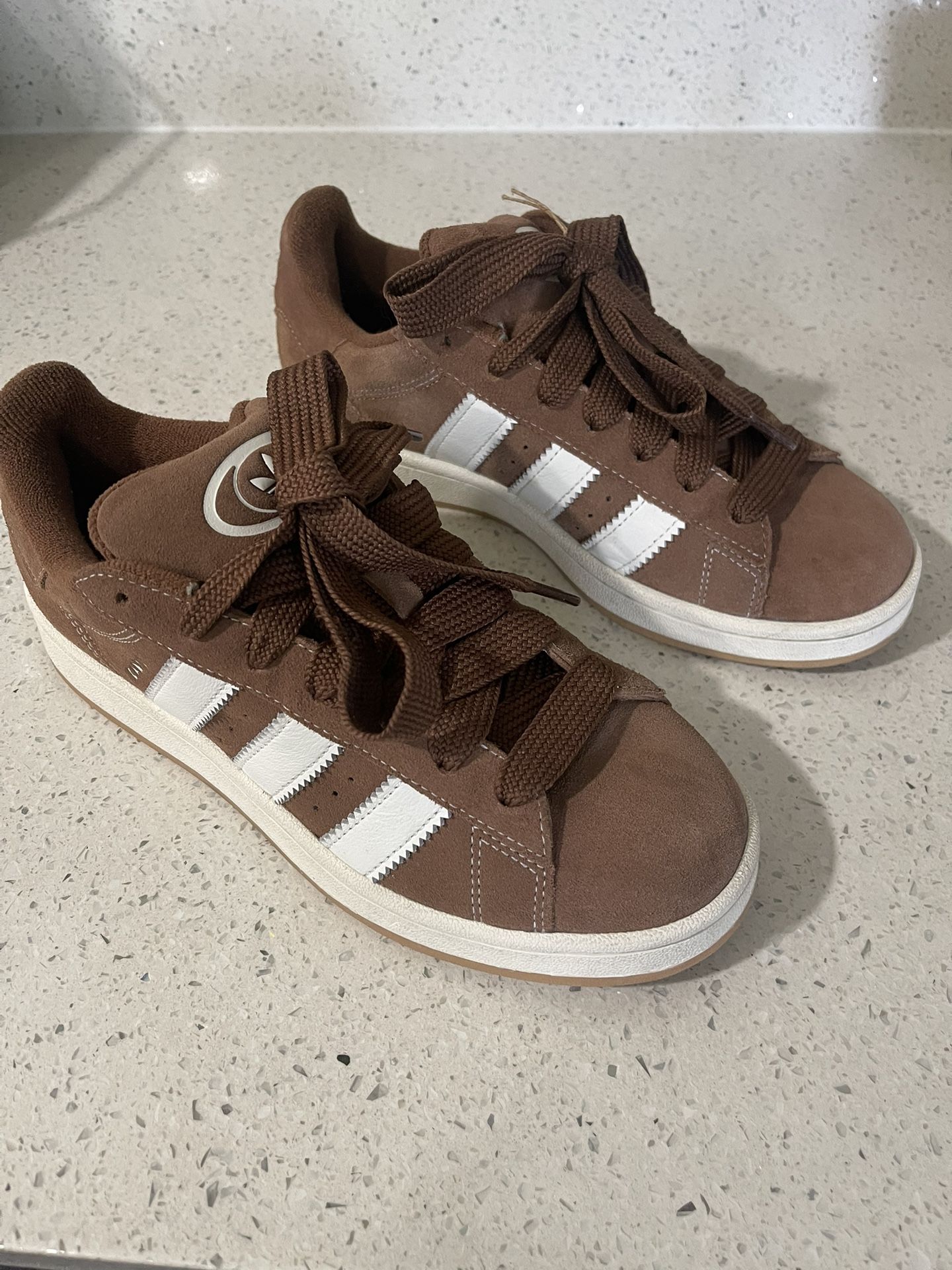 Brown Adidas Campus 00s