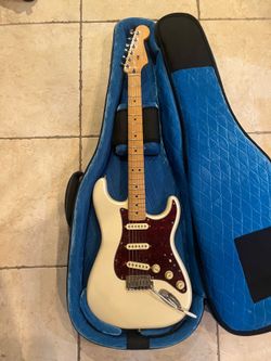 Fender MIM Player Plus Stratocaster  w/ Reunion Blues Hardshell Case (Brand New)