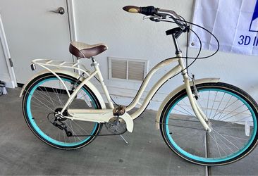 Women’s Schwinn Beach Cruiser
