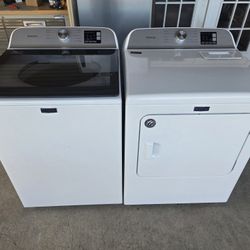Maytag washer and dryer set / Lavadora y Secadora