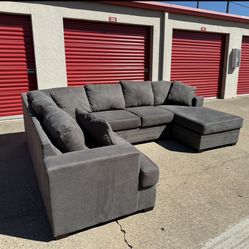 Gray sectional reverse chase