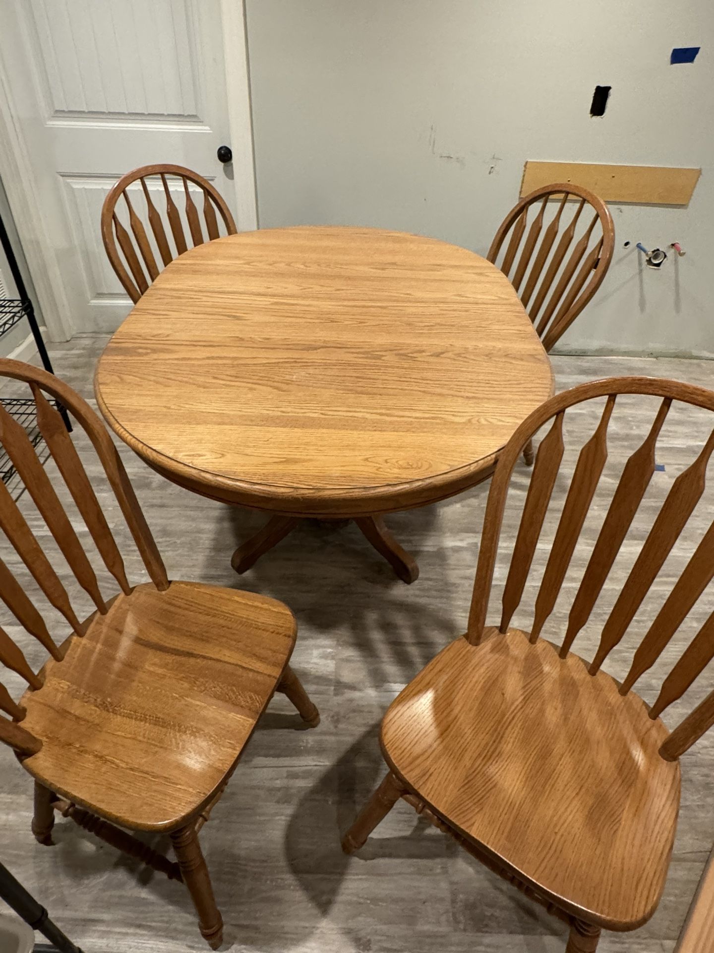 Table Wood W 4 Chairs