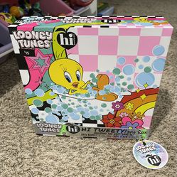 Looney Tunes Hi Tweety Spa Box