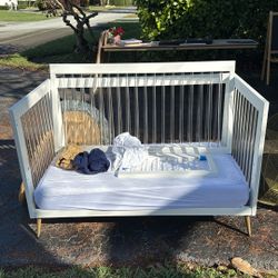 Convertible Crib With Mattress 