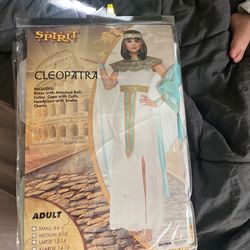 Cleopatra Talla M