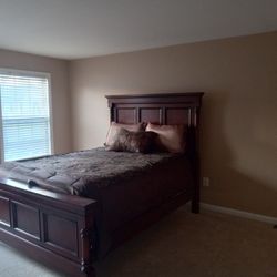 Bedroom Queen