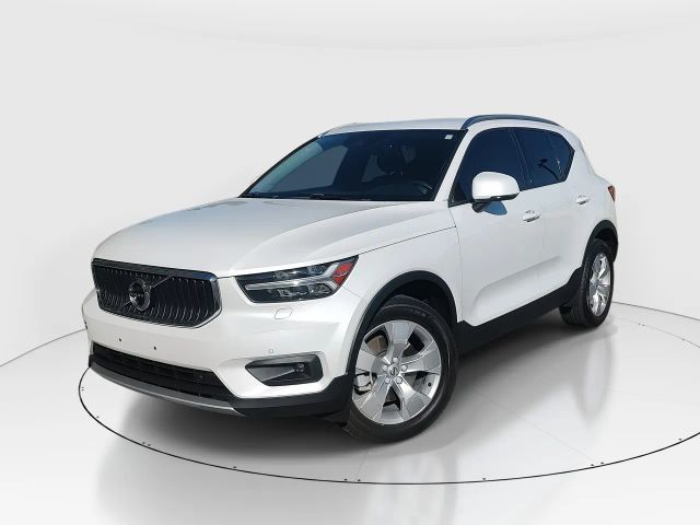 2021 Volvo XC40