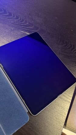 Ipad pro 12.9 6th Gen 1Tb cellular unlocked