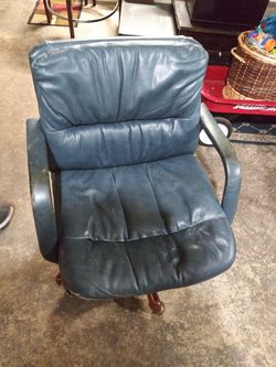 Small office chair
