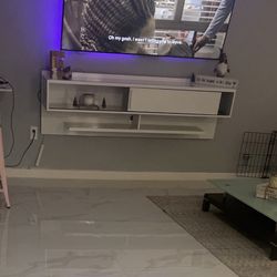 White tv Stand