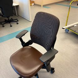🔥 Steelcase Leap V2 🔥 240$
