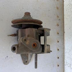 Power Steering Pump With Bracket For 1(contact info removed) Mercedes Benz 280 SL