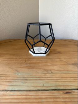 Bath & Body Works black metal candle holder