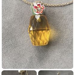 Betsey Johnson, pineapple necklace