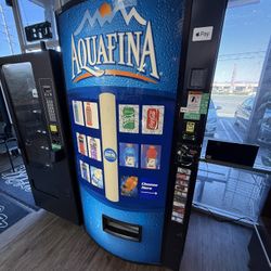 Soda / Drink Vending Machine UGI Commercial-Grade
