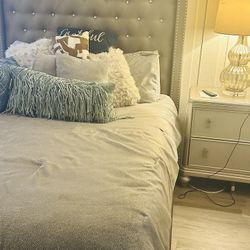 Queen bedroom Set 