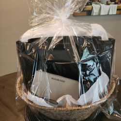 Michael Kors Bag/Wristlet Wallet Gift Basket