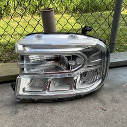2022-2024 Ford Maverick Headlight Left Driver Side Used Oem 