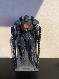 Diamond Select Gypsy Avenger Pacific Rim Action Figure