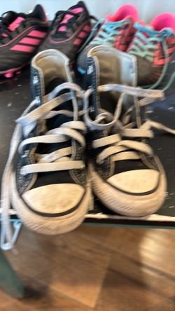 Black kids converse size 11