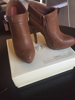 Cathy Jean ankle boots size 8