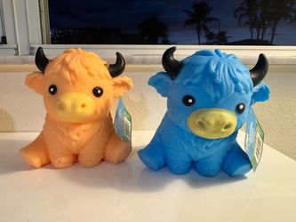 Highland Cow Rubber Squeeze Toys Set of 2