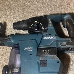 18V LXT Lithium-Ion 1 in. Brushless Cordless SDS-Plus Concrete/Masonry Rotary Hammer Drill (Tool-Only) 