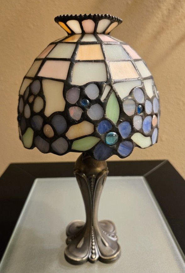 PartyLite New Hydrangea Tiffany Style Tealight Lamp