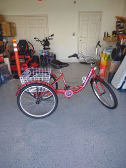 3 wheel adult Tricycle ,7speed. Brand - Mooncool