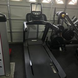 PRECOR  series 800 (TRM) Treadmill