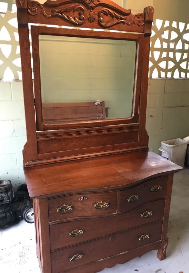 Antique Oak Dresser With Mirror And, Antique Oak Dresser With Mirror