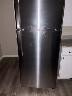 Stainless Steel Top-Freezer Refrigerator