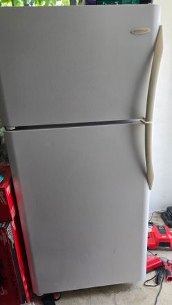 Refrigerator fridge Frigidaire