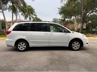 2010 Toyota Sienna