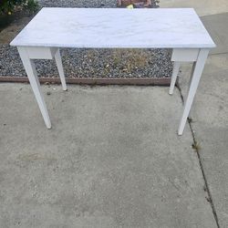 Free desk