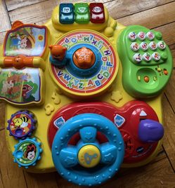VTech Floor Play Electronic Toy Eng/Sp 6-36 MO P/up Sheepshead Bay Brooklyn NY