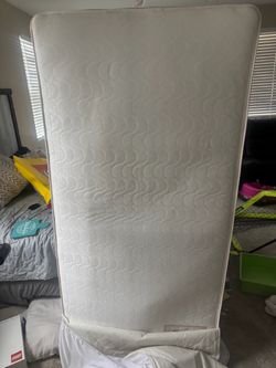 Twin mattress