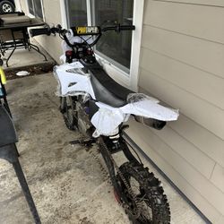 SSR 160cc Dirt Bike