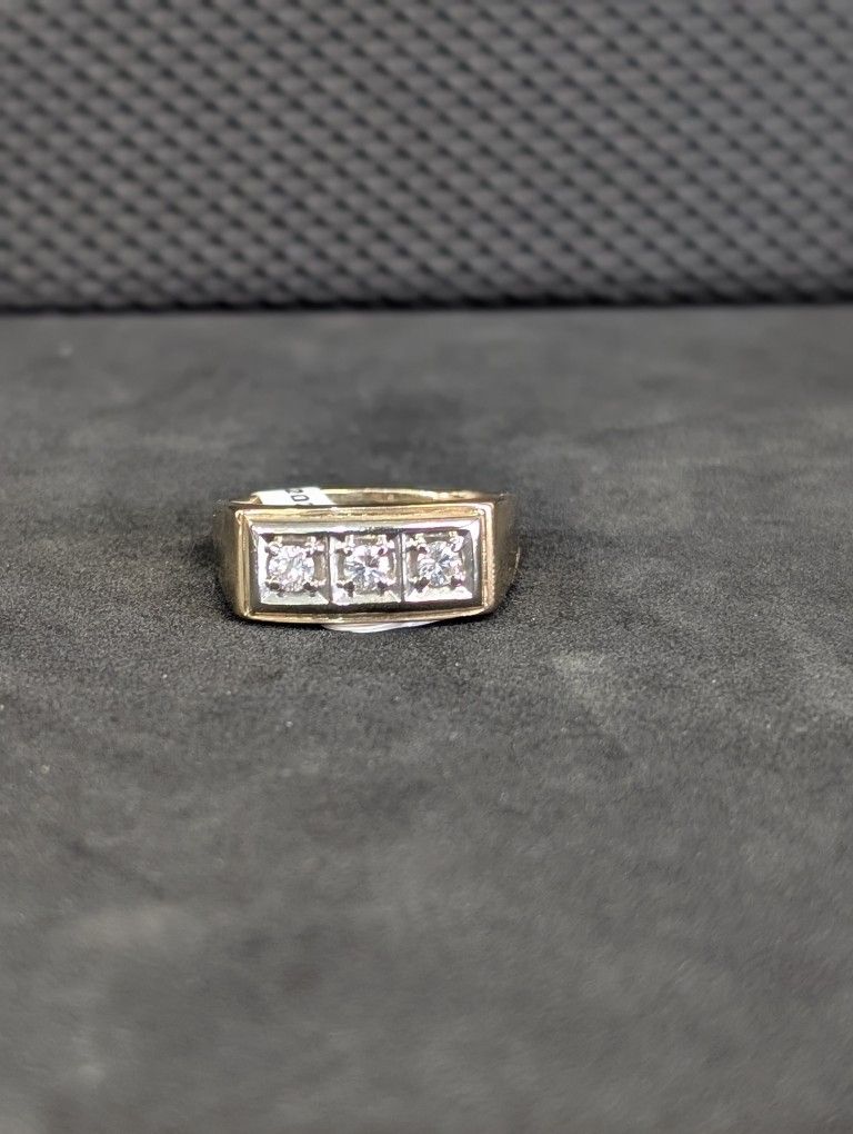 10kt Yellow Gold and .45cttw Diamond Ring