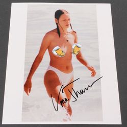 Uma Thurman Autographed 8x10 Photo – Award-Winning Actress – No COA