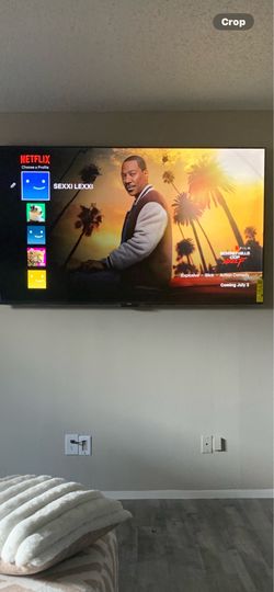 75 inch Roku Smart Tv