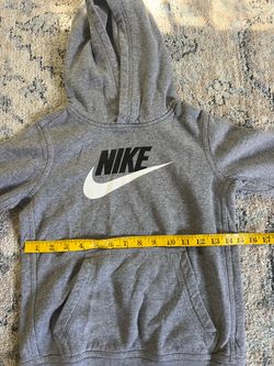 Nike sweatshirts and pants